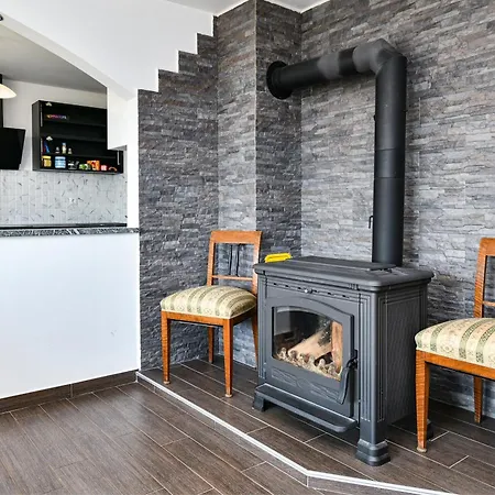 Apartman Lavanda Sa Bazenom I Okucnicom 4* Hreljin