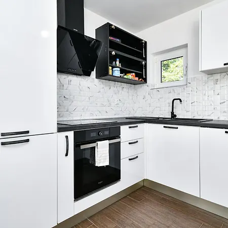 Lavanda Sa Bazenom I Okucnicom 4* Apartman Hreljin