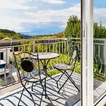 Lavanda Sa Bazenom I Okucnicom 4*